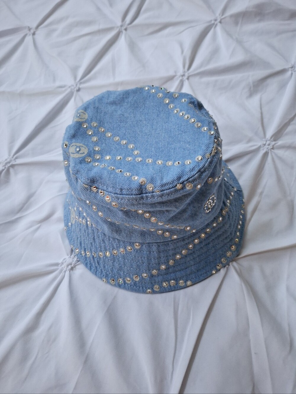 CC BUCKET OF CRYSTALS - NWT